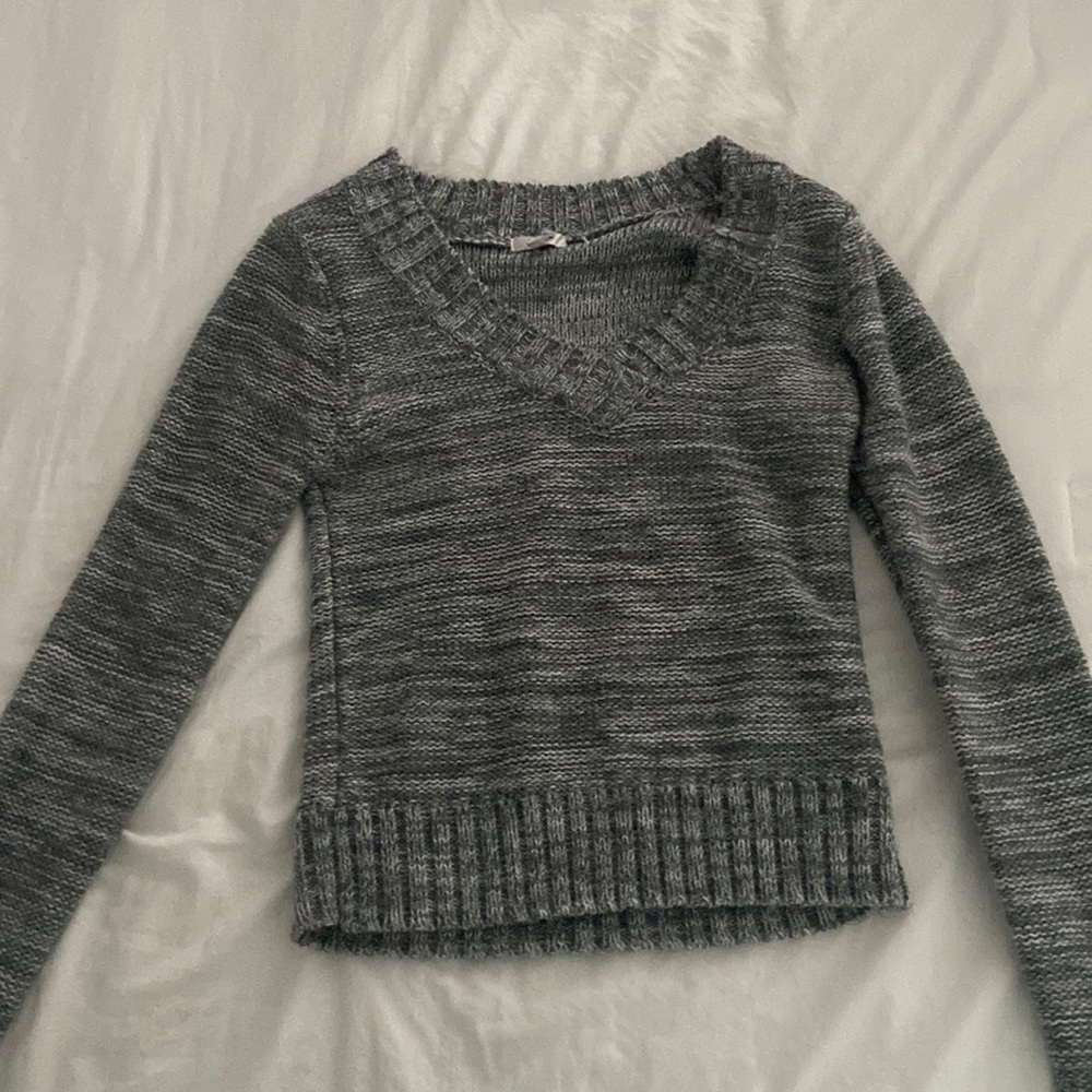 Medium V-Neck Sweater